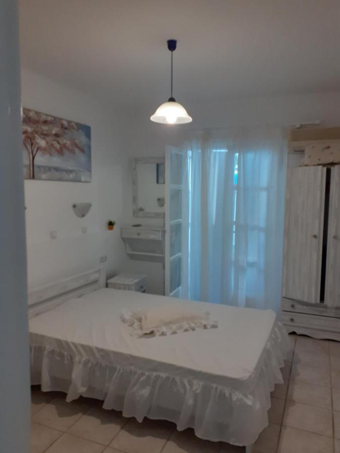 Simos Luxury Apartments Naxos City Extérieur photo