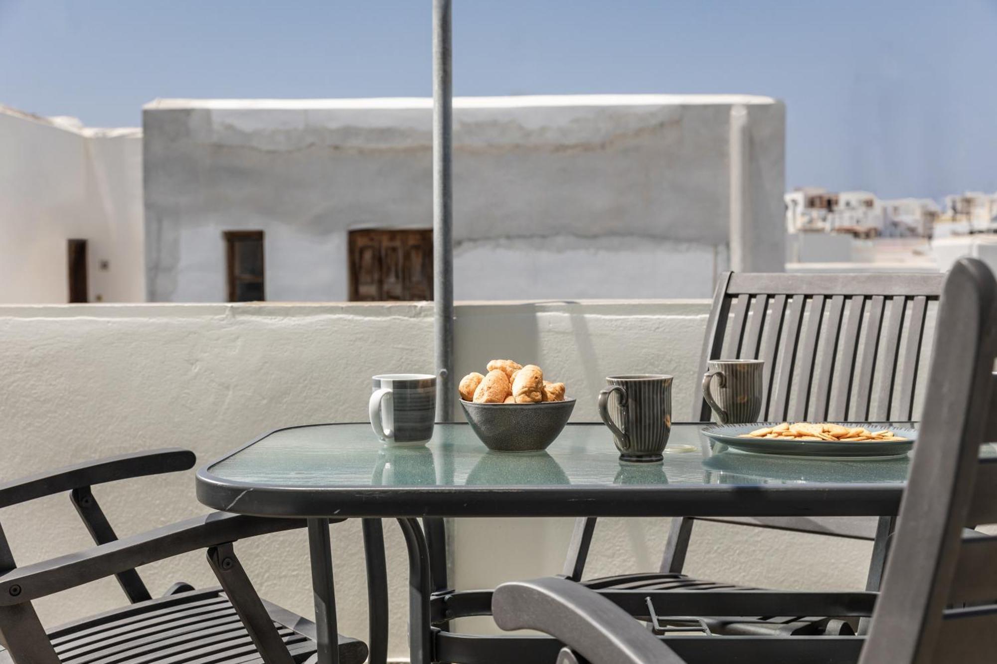 Simos Luxury Apartments Naxos City Extérieur photo