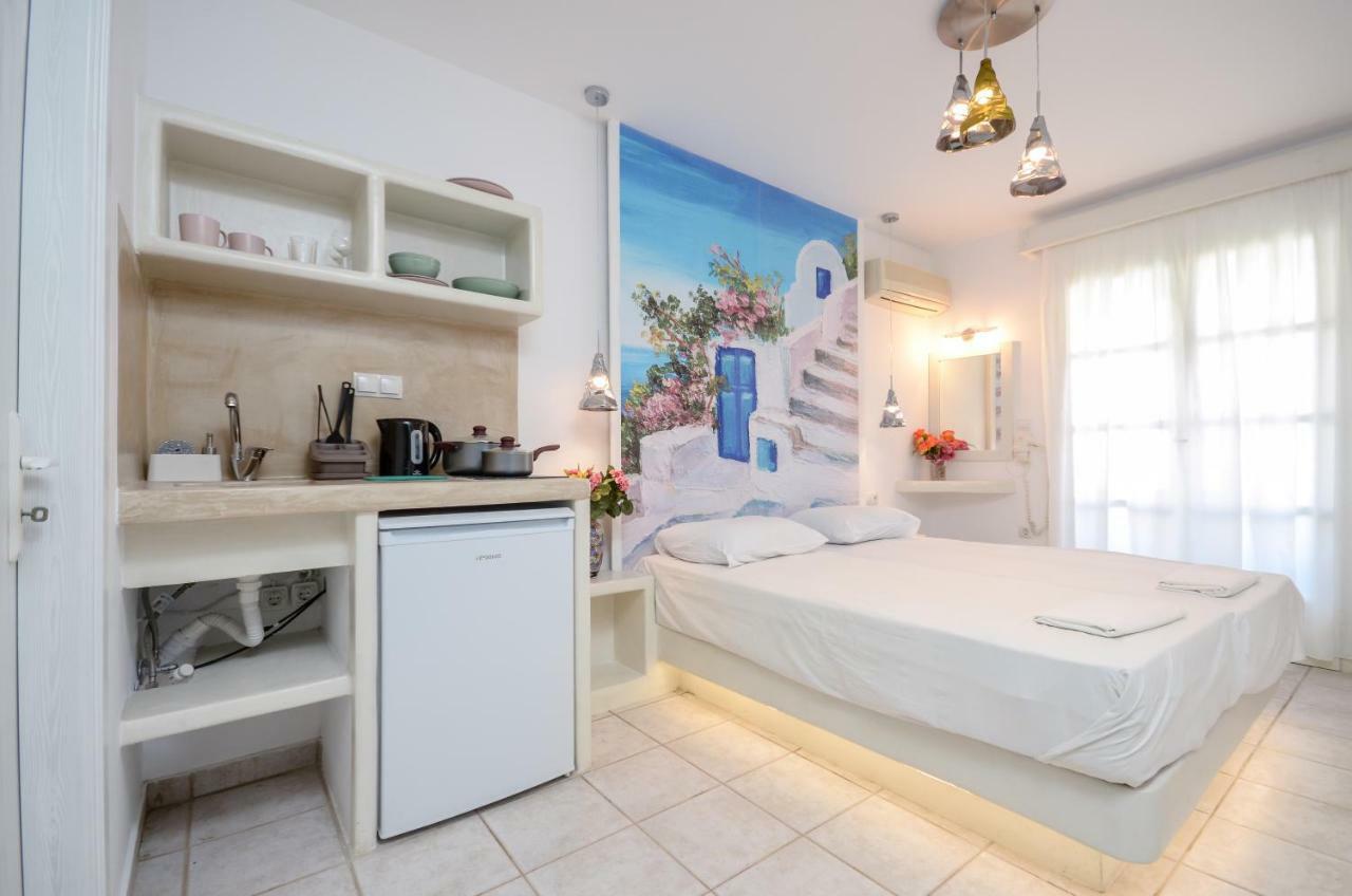 Simos Luxury Apartments Naxos City Extérieur photo