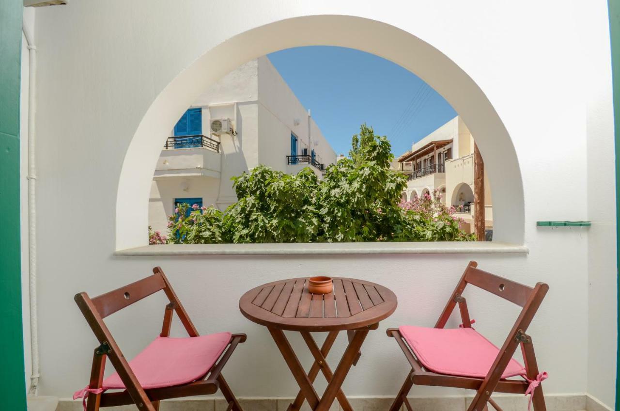 Simos Luxury Apartments Naxos City Extérieur photo